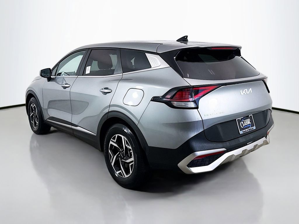 Used 2024 Kia Sportage LX image 5