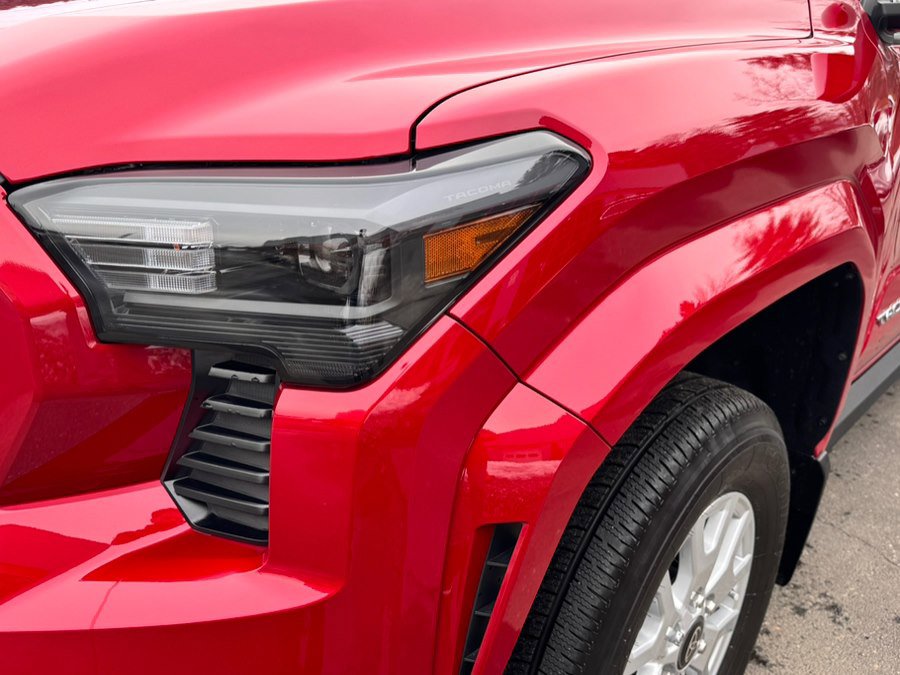 Used 2025 Toyota Tacoma SR5 image 8