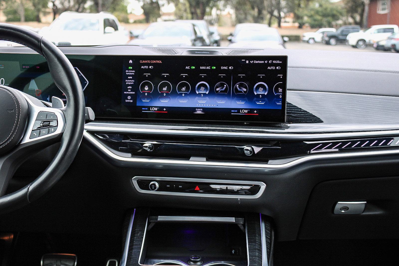 Used 2023 BMW X7 M60i w/ Executive Package image 13