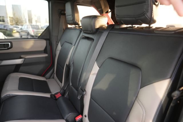 Used 2022 Ford Bronco Wildtrak image 13