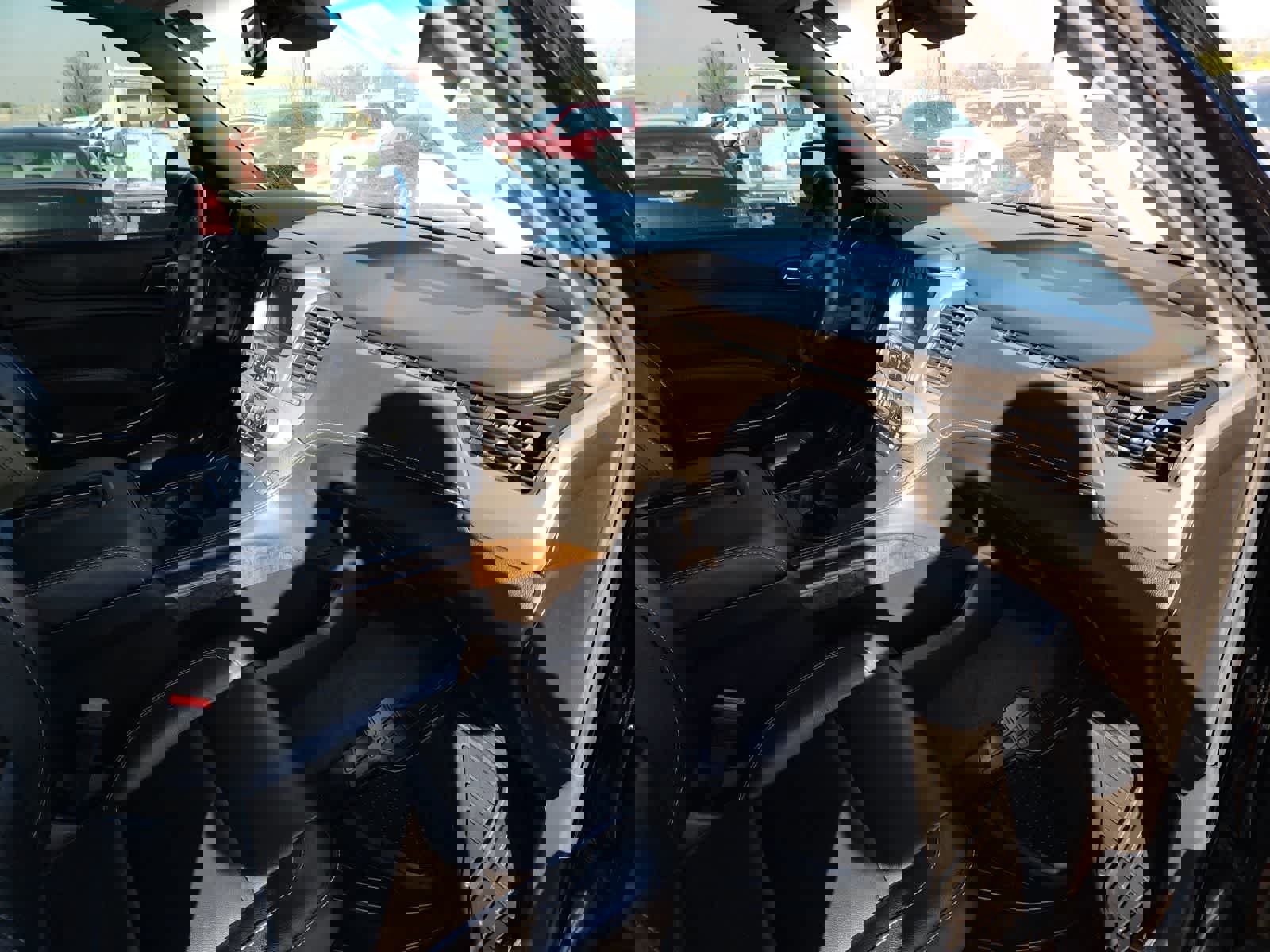 Used 2019 Chevrolet Suburban LT image 17