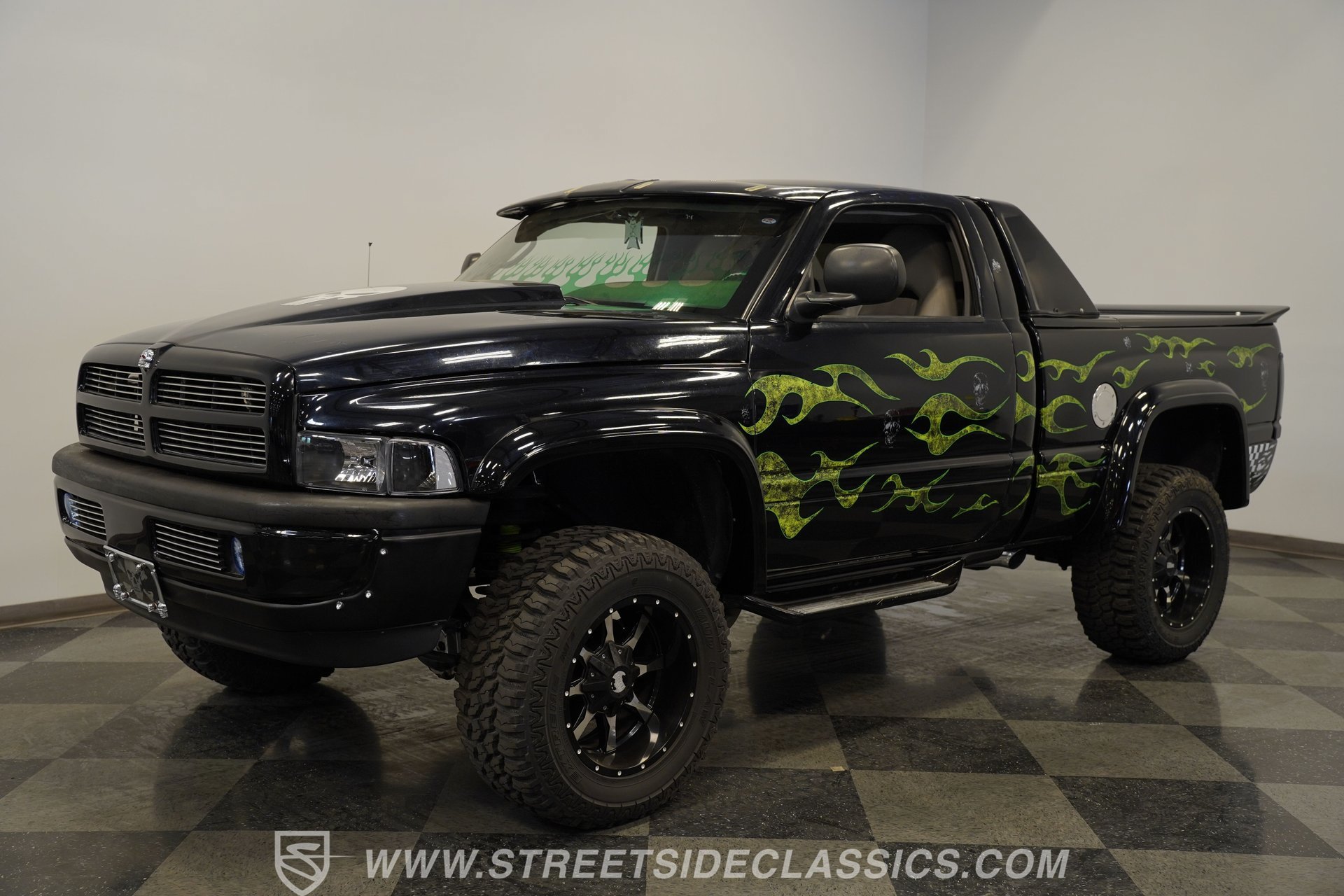 Used 1995 Dodge Ram 1500 Truck 4x4 Regular Cab image 6