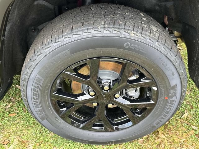 New 2026 Jeep Grand Cherokee Altitude AWD/4WD image 23