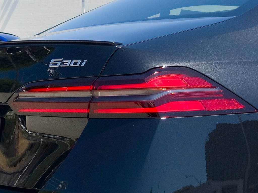 New 2027 BMW 530i w/ M Sport Package RWD image 4
