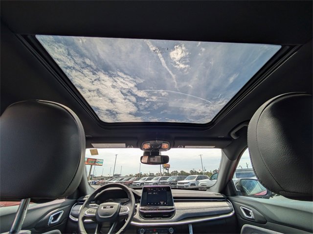 New 2025 Jeep Compass Latitude w/ Sun & Sound Group image 20