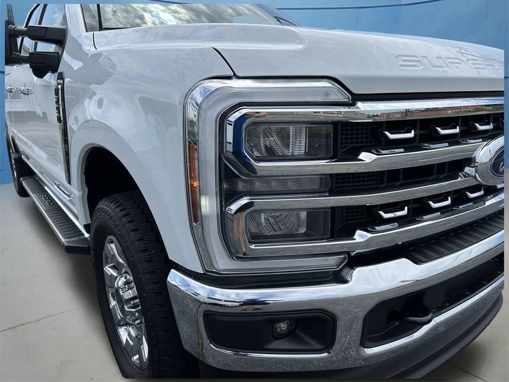 Used 2026 Ford F250 Lariat w/ Chrome Package AWD/4WD image 2