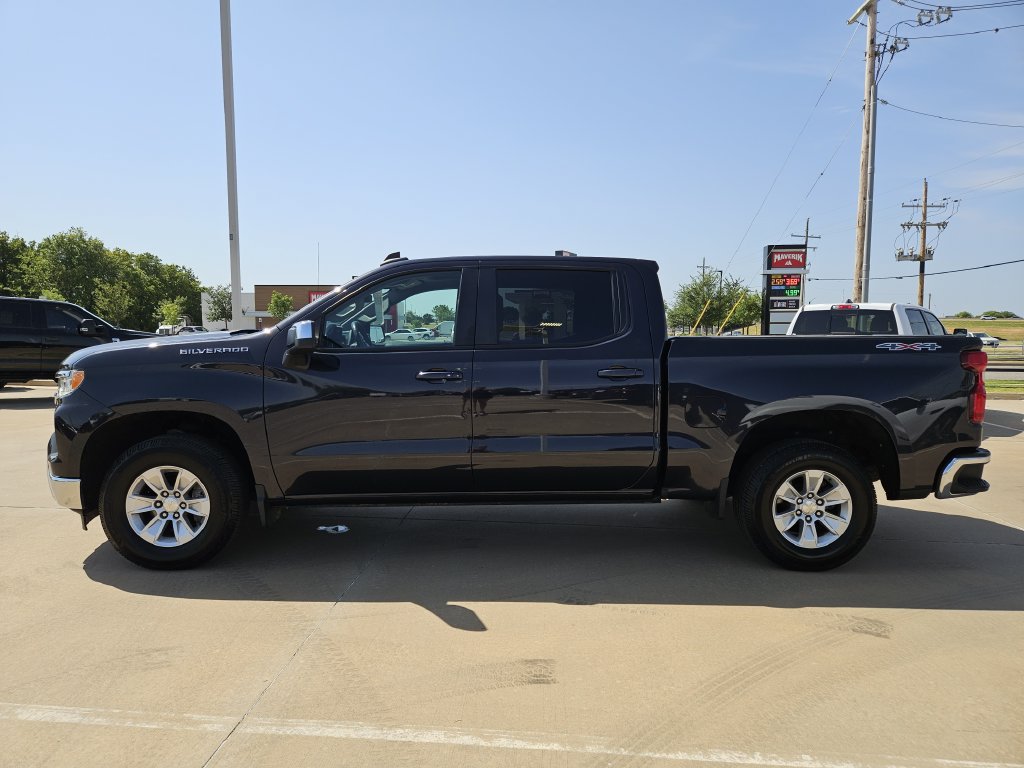 Used 2022 Chevrolet Silverado 1500 LT w/ Protection Package AWD/4WD image 4