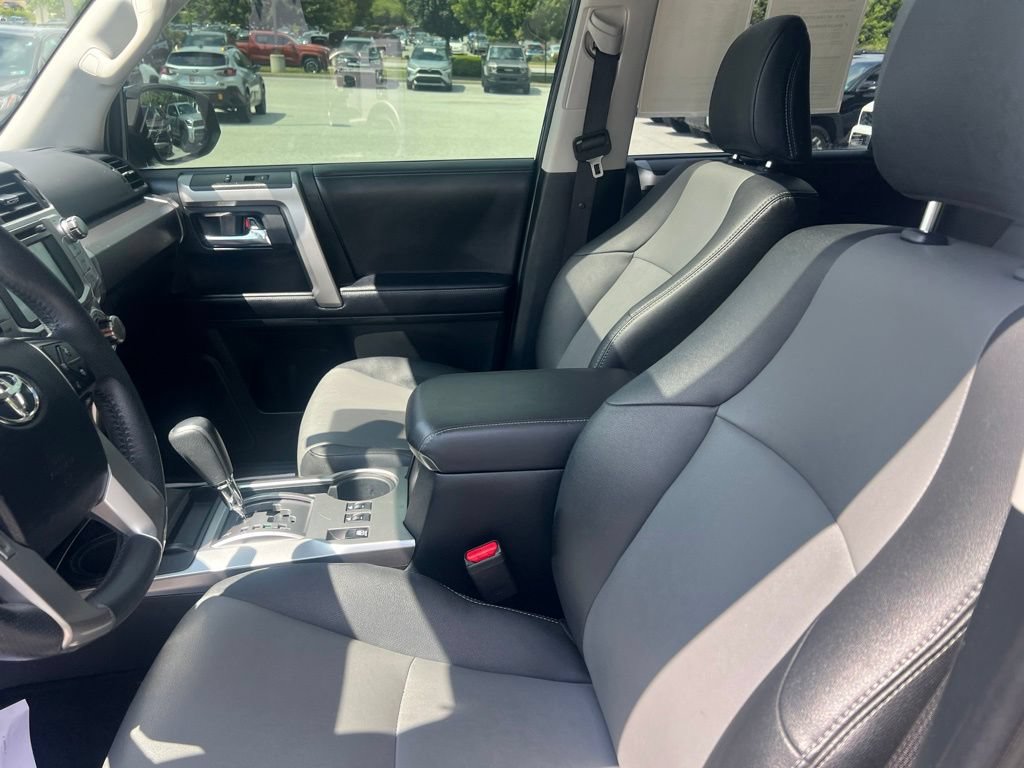 Used 2019 Toyota 4Runner SR5 Premium AWD/4WD image 9