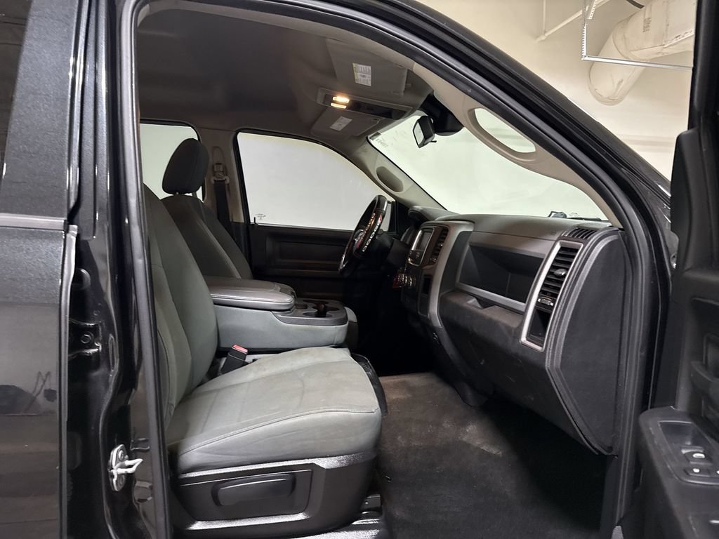 Used 2016 RAM 1500 Express w/ Popular Equipment Group AWD/4WD image 20