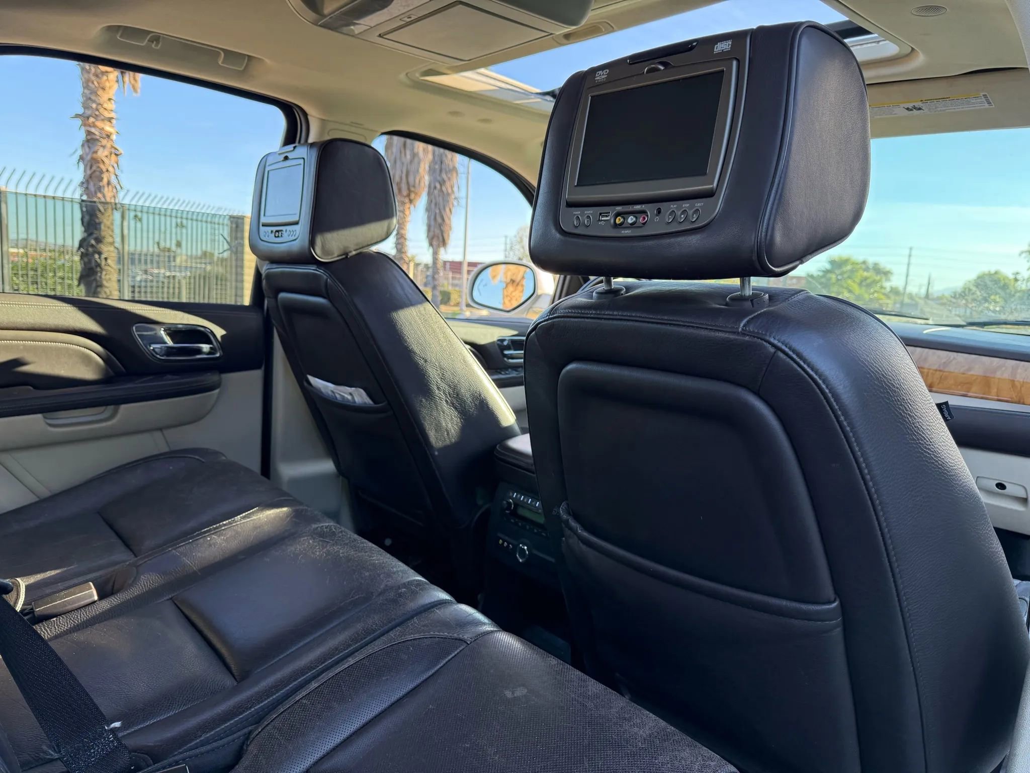 Used 2013 Cadillac Escalade Platinum image 20