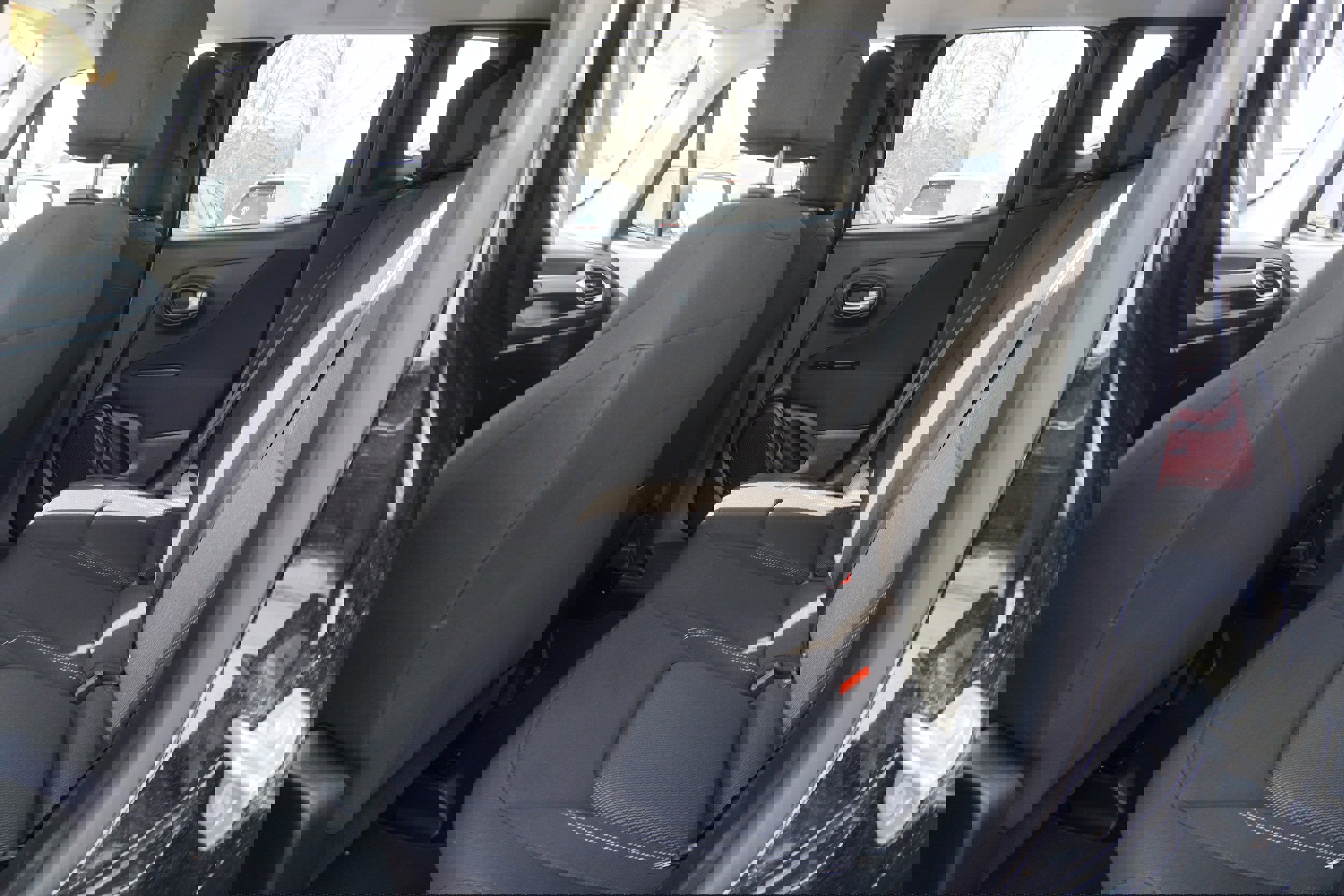 Used 2021 Jeep Renegade Sport image 13