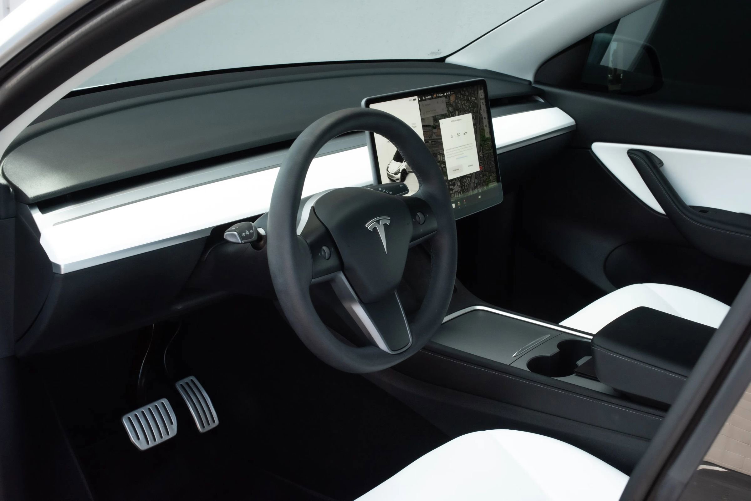 Used 2022 Tesla Model Y Performance image 14