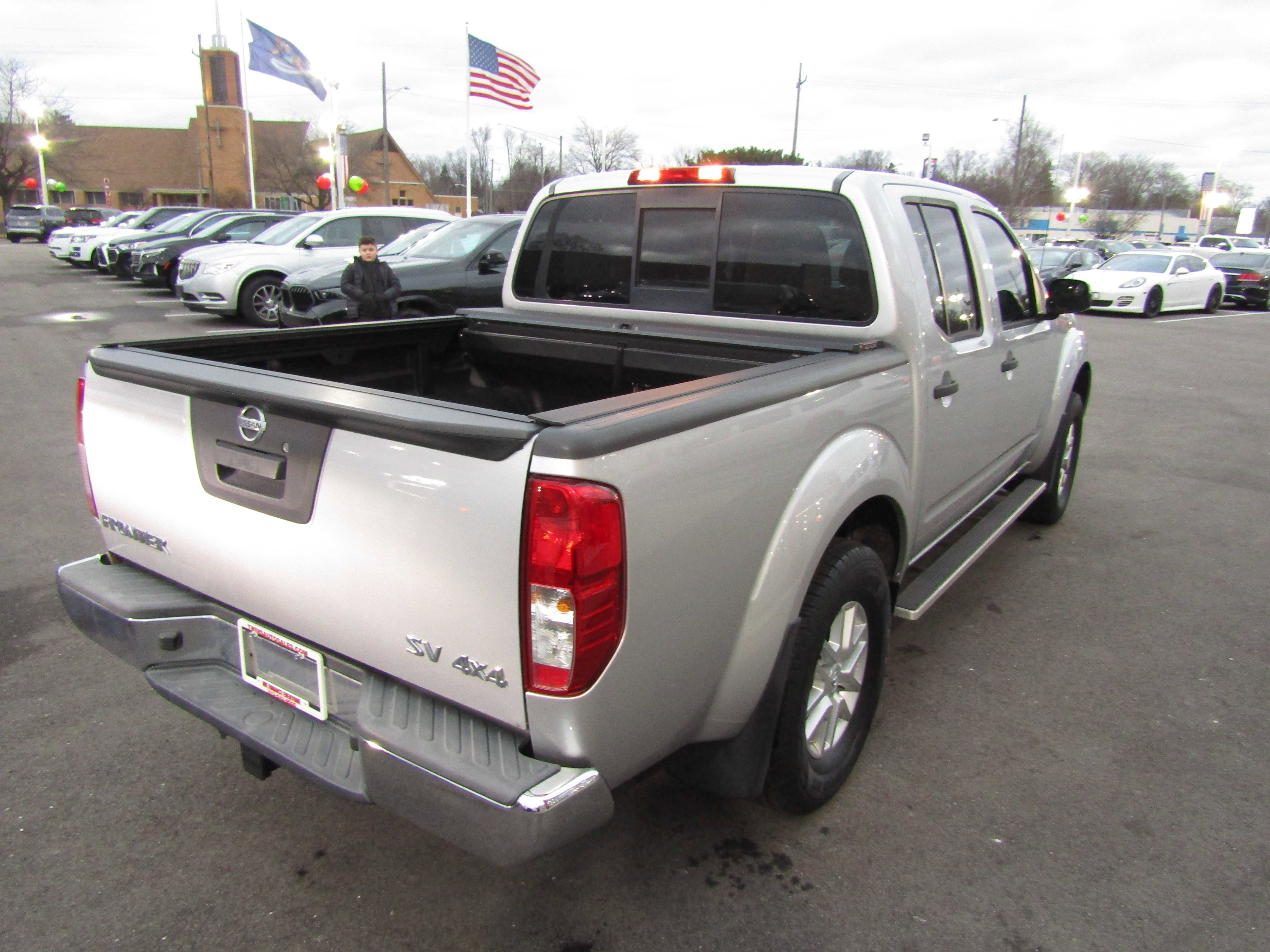 Used 2018 Nissan Frontier SV AWD/4WD image 7