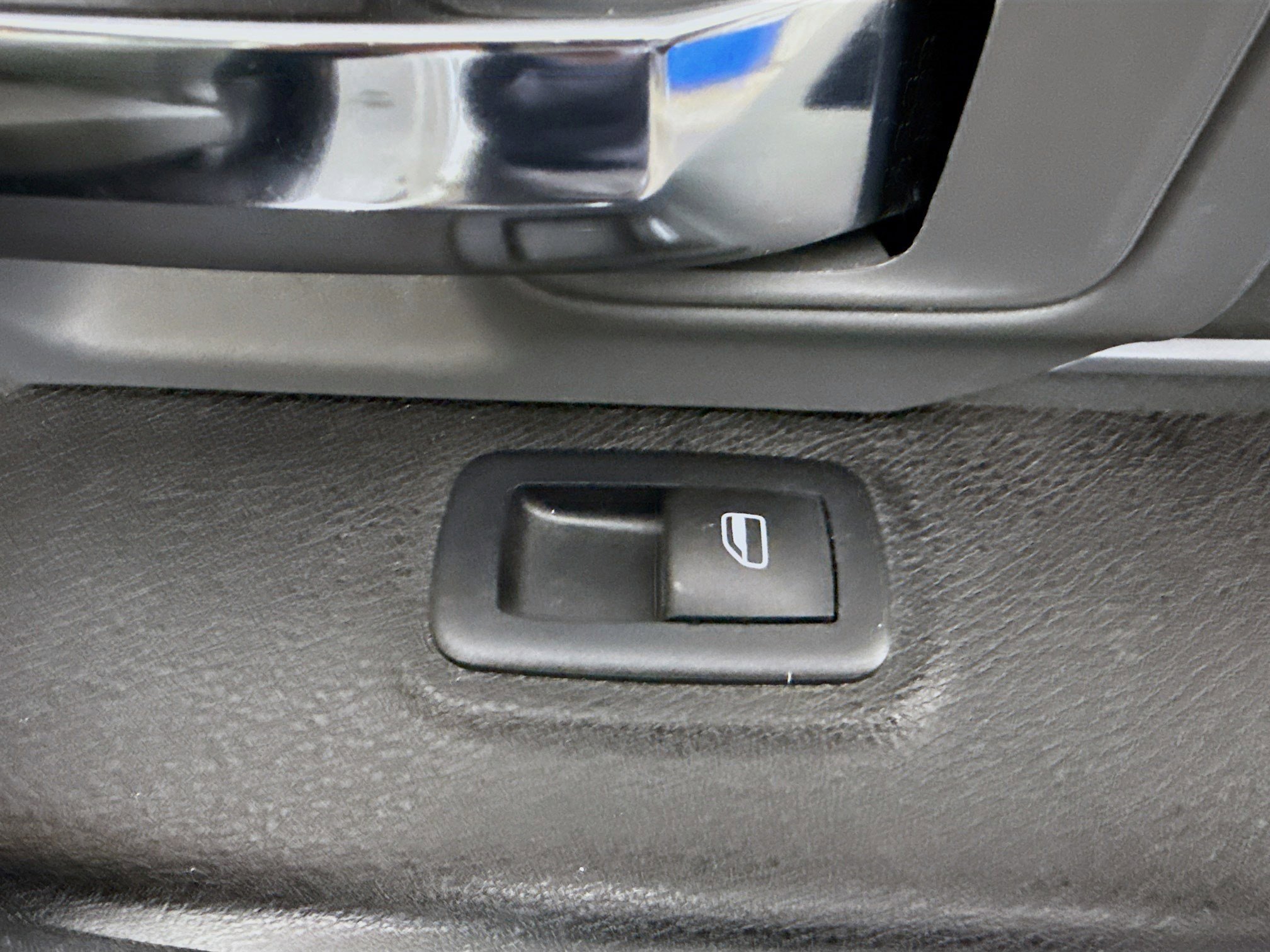 Used 2023 RAM 1500 Classic SLT w/ Trailer & Traction Group image 30