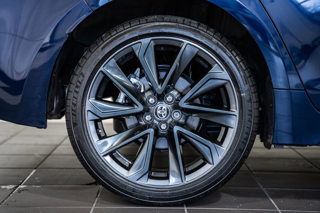 Used 2024 Toyota Corolla SE w/ SE Convenience Package image 14