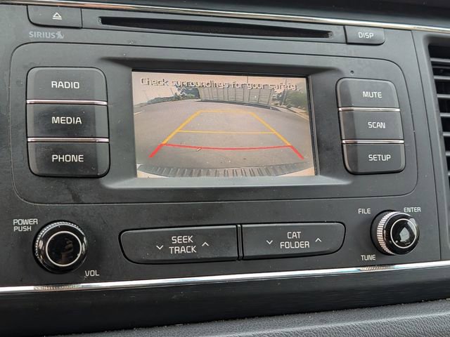 Used 2016 Kia Sedona L FWD image 23