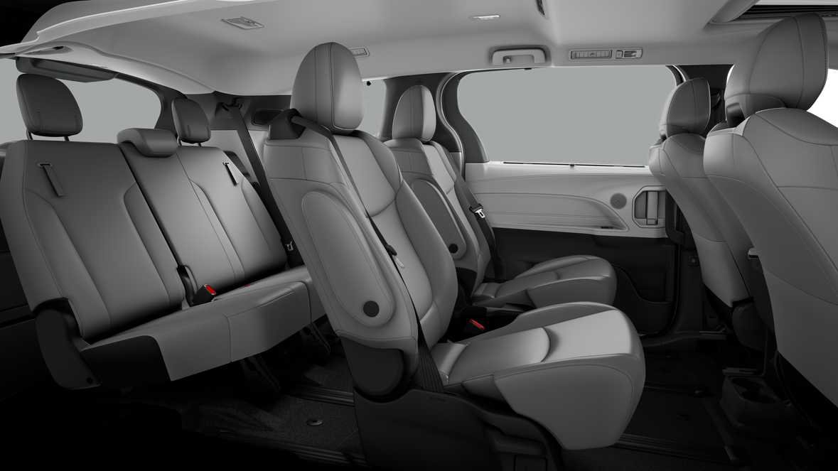 New 2026 Toyota Sienna XLE AWD/4WD image 7