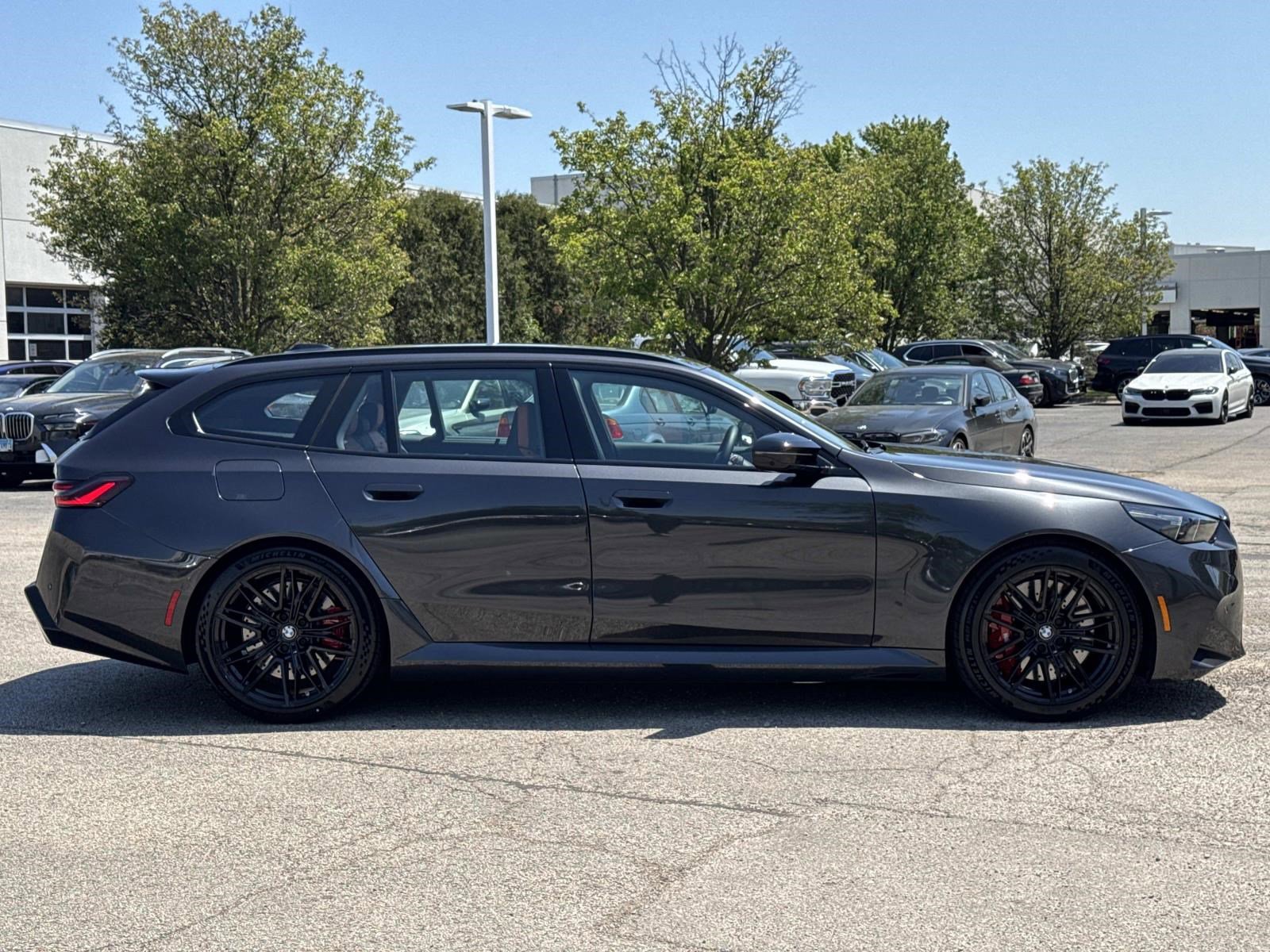 Used 2026 BMW M5 Touring AWD/4WD image 5