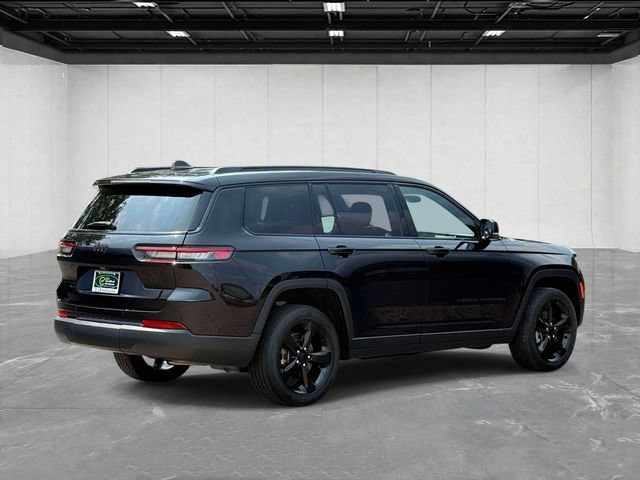 Used 2023 Jeep Grand Cherokee L Laredo AWD/4WD image 5