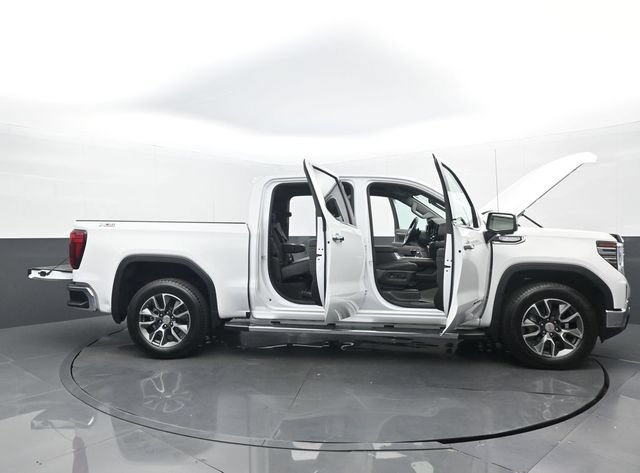 Used 2024 GMC Sierra 1500 SLT AWD/4WD image 33