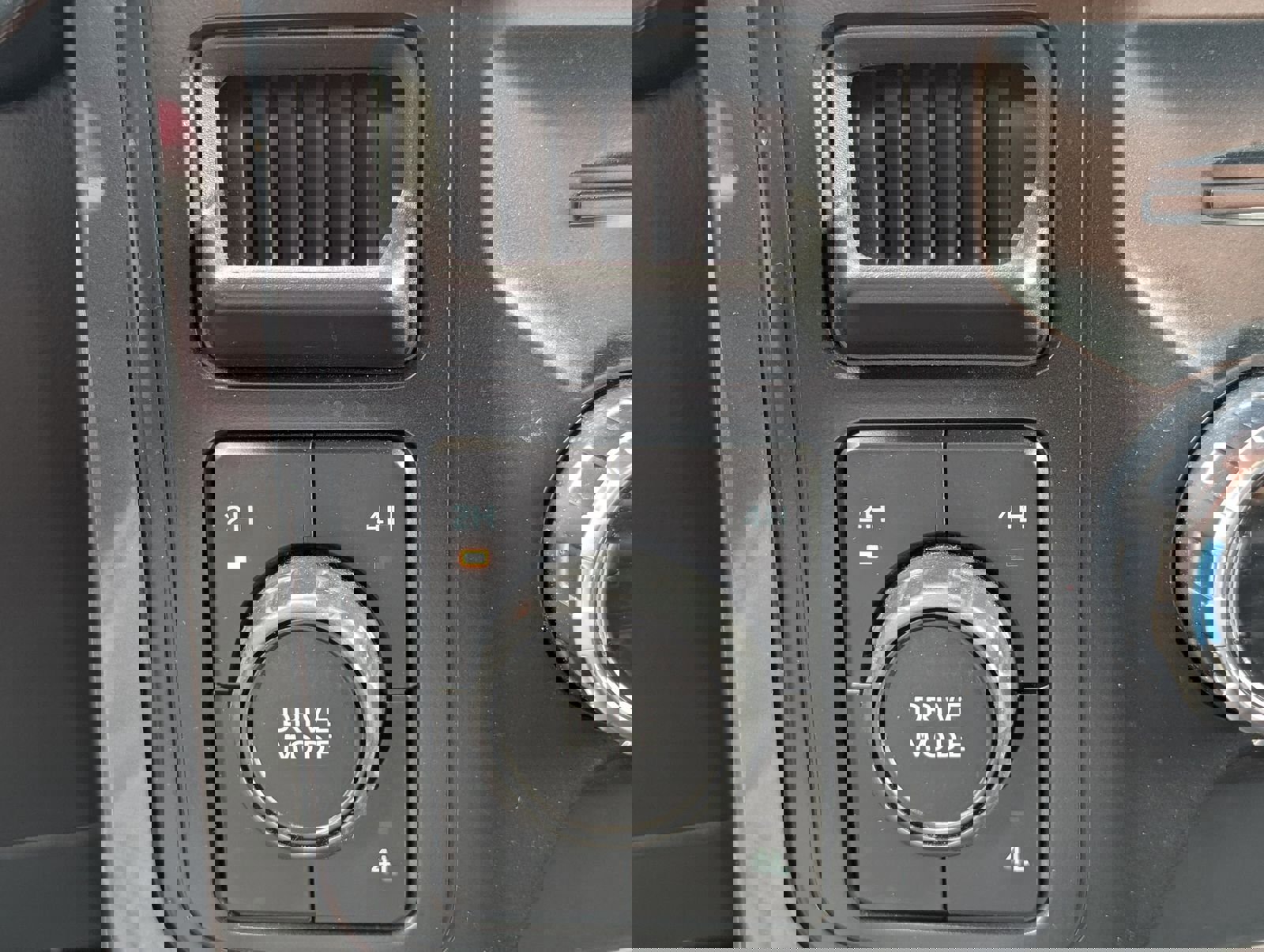 Used 2023 Ford F150 XLT w/ Equipment Group 302A High image 23