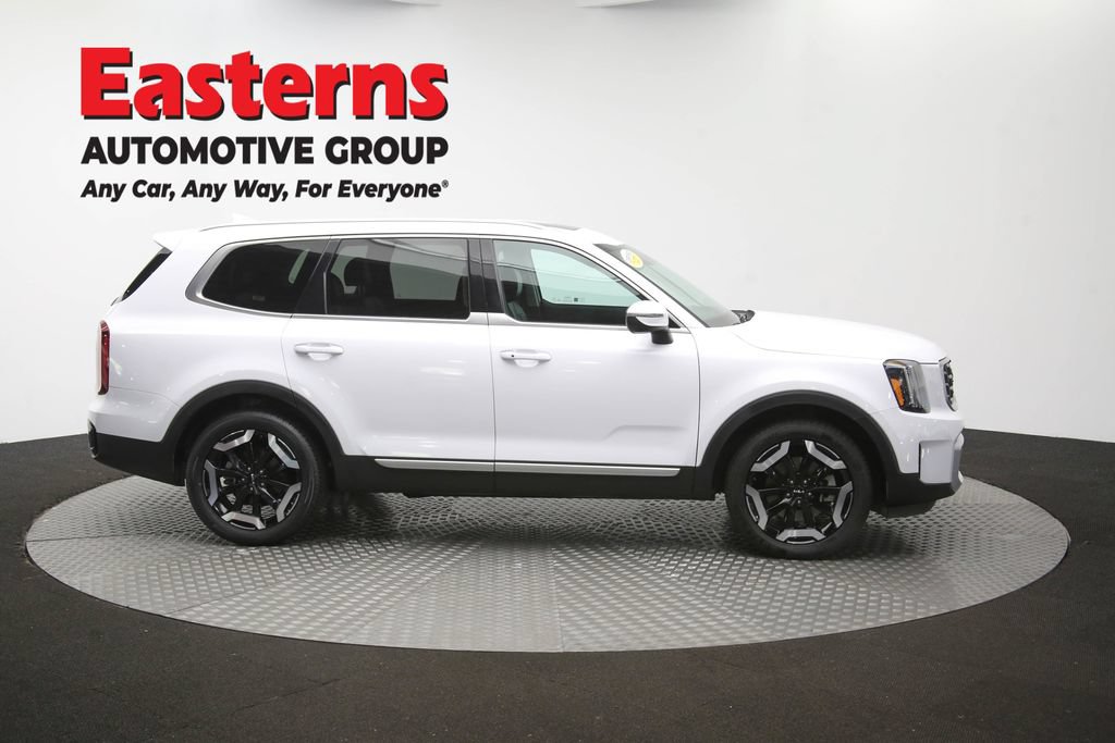 Used 2025 Kia Telluride S FWD image 49