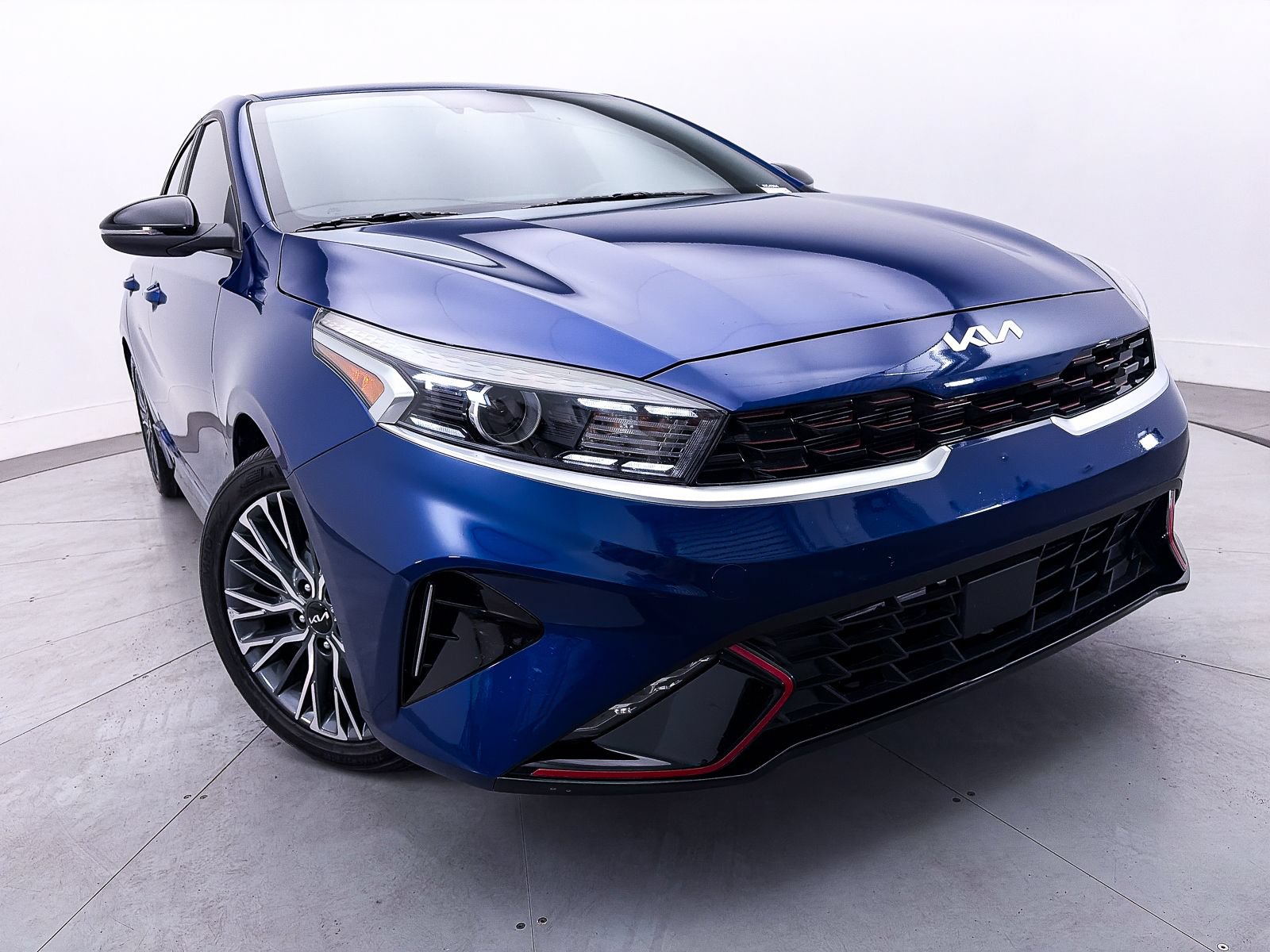 Certified 2024 Kia Forte GT-Line w/ GT-Line Premium Package FWD image 9