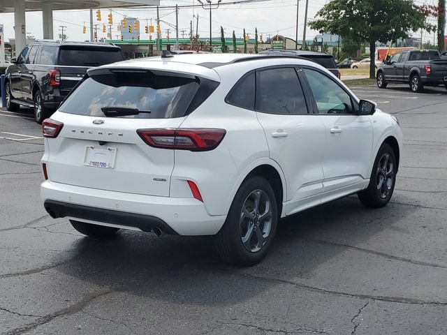 Used 2023 Ford Escape ST-Line Select w/ Tech Pack #2 AWD/4WD image 5