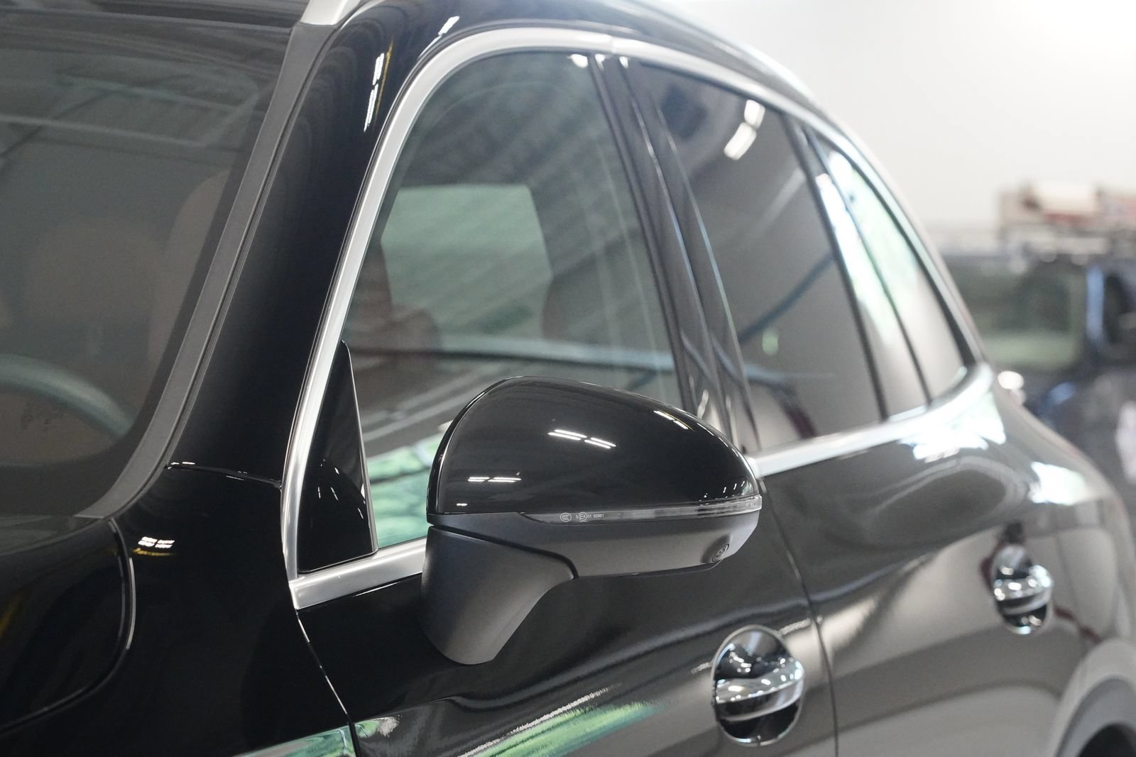 Certified 2026 Mercedes-Benz GLC 300 4MATIC image 7