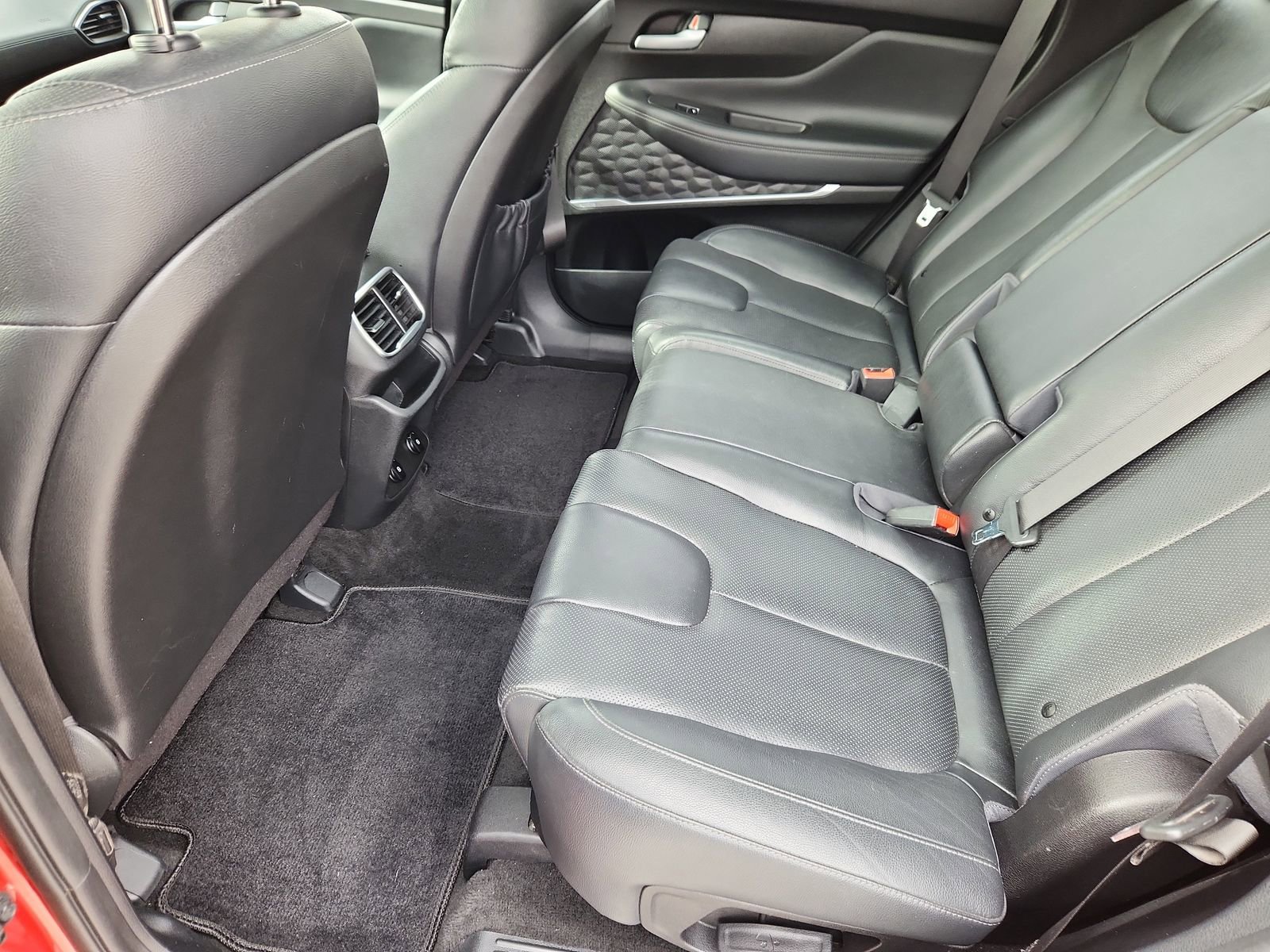 Used 2020 Hyundai Santa Fe SEL image 9