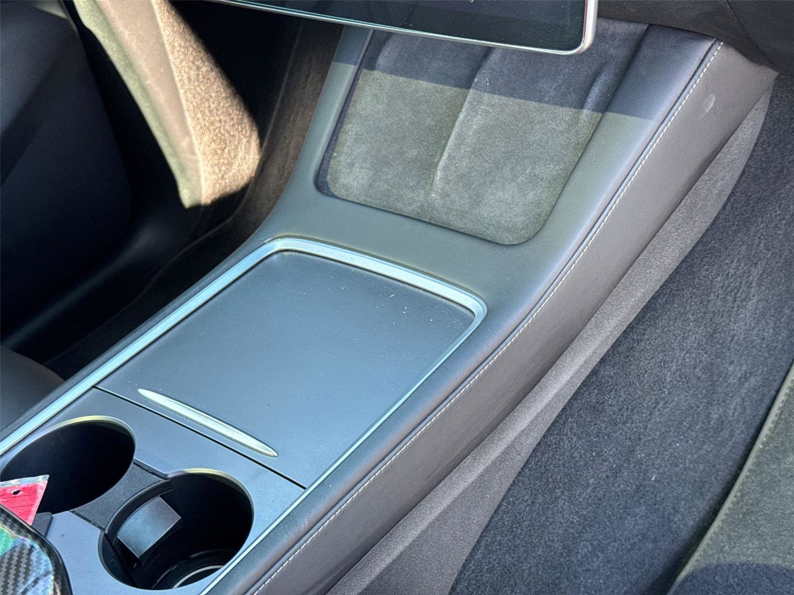 Used 2021 Tesla Model Y Long Range image 18