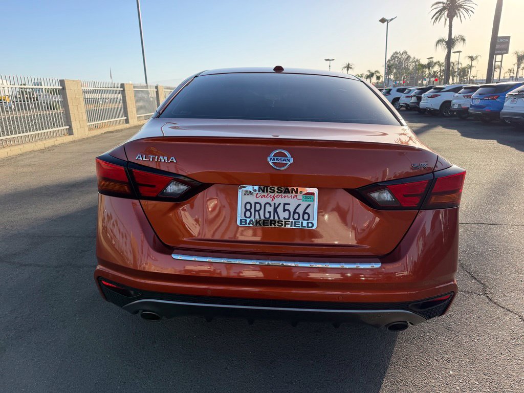 Used 2020 Nissan Altima 2.5 SR w/ Premium Package FWD image 5