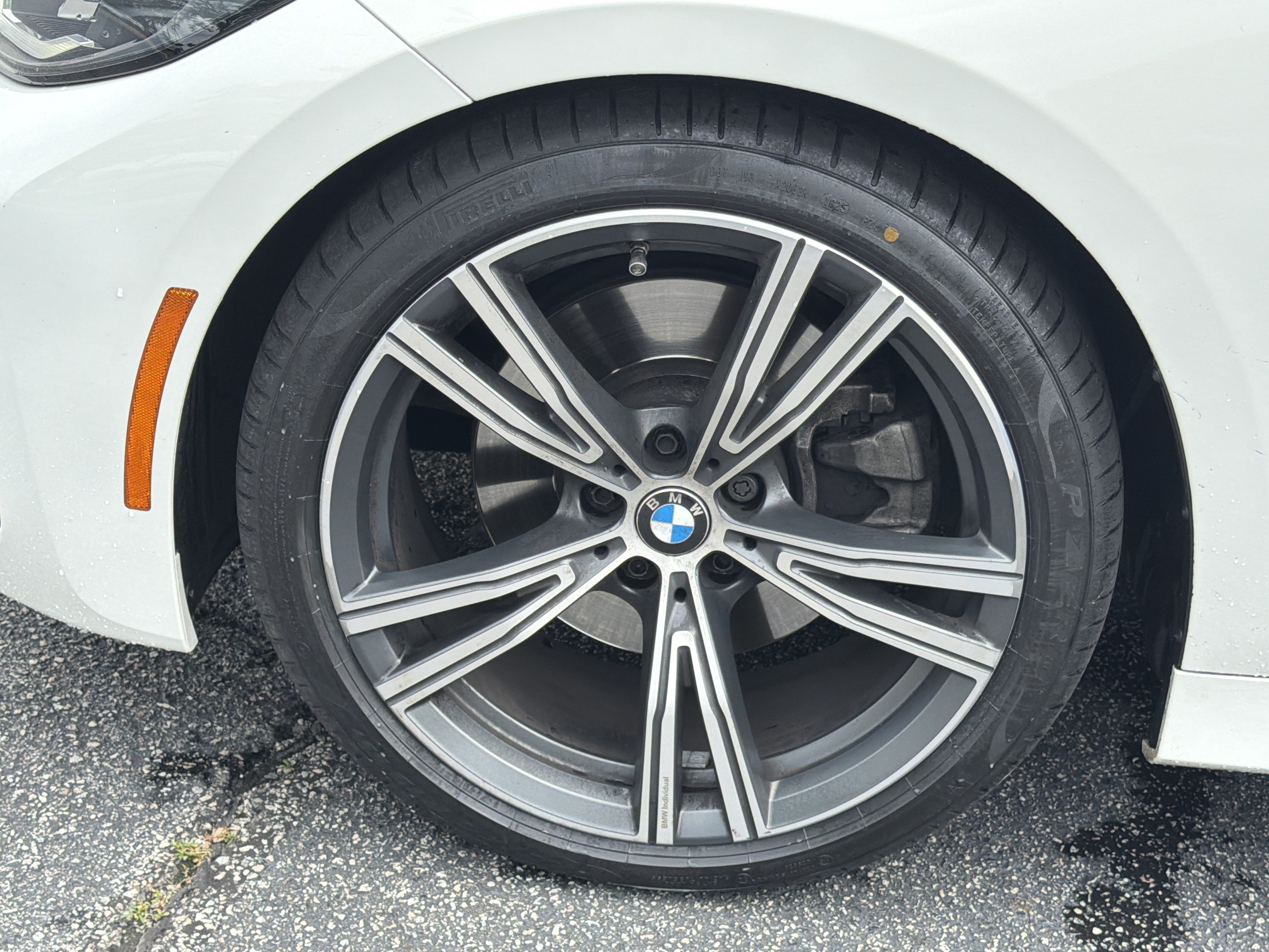 Certified 2022 BMW 330i Sedan w/ M Sport Package RWD image 27