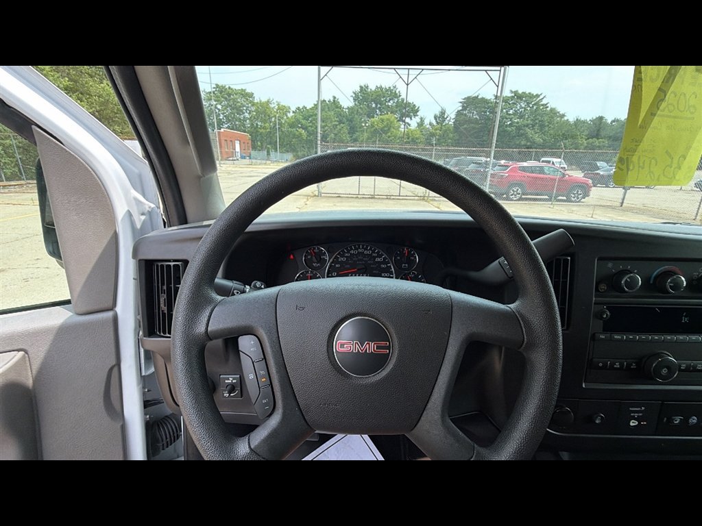 Used 2025 GMC Savana 2500 w/ Driver Convenience Package RWD image 9