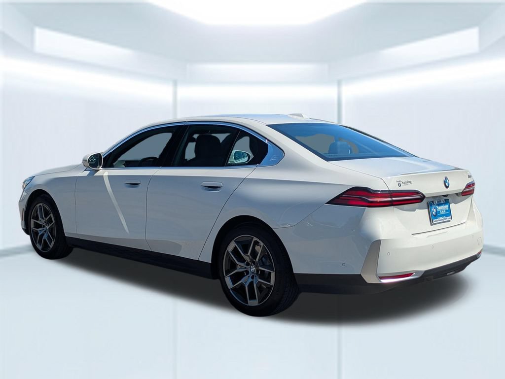Used 2026 BMW 530i RWD video 3