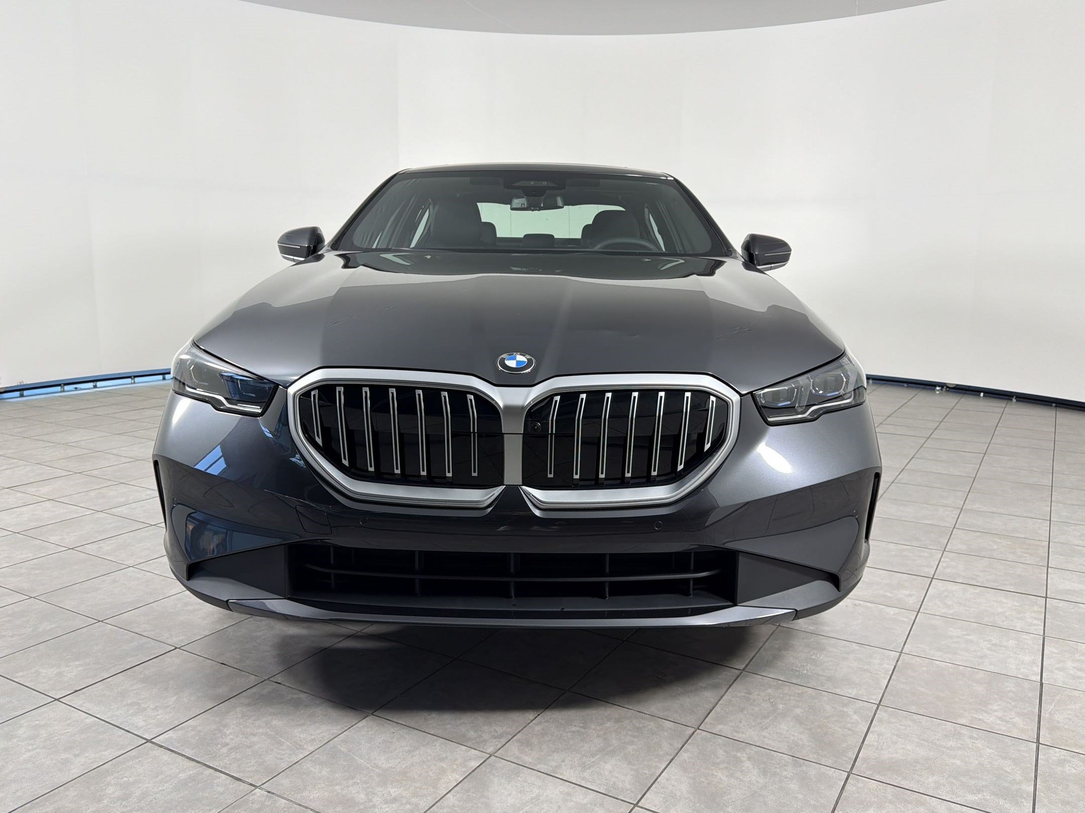 New 2026 BMW 530i RWD image 6