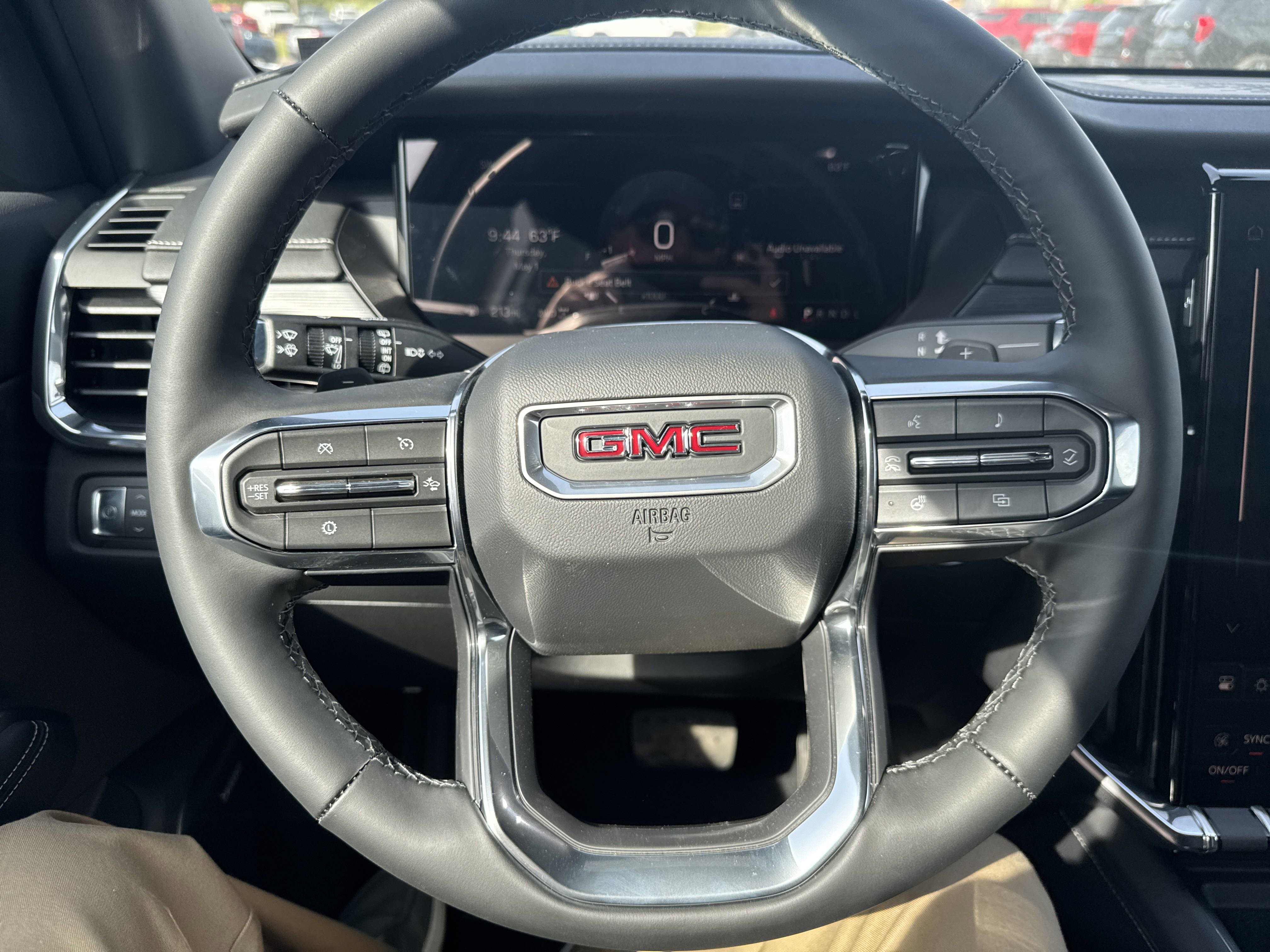 New 2025 GMC Acadia Elevation image 18