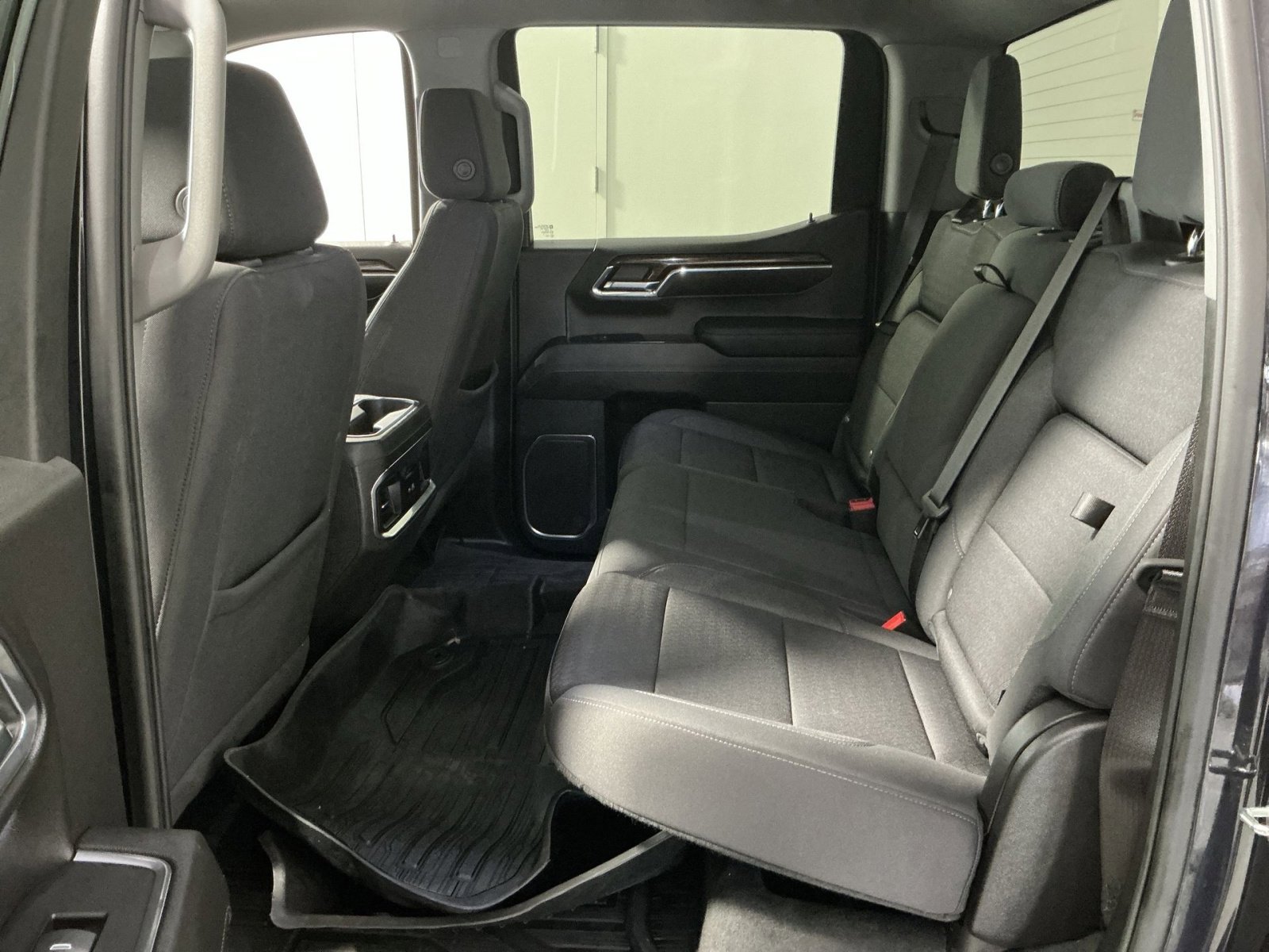 Used 2023 GMC Sierra 1500 Elevation image 32