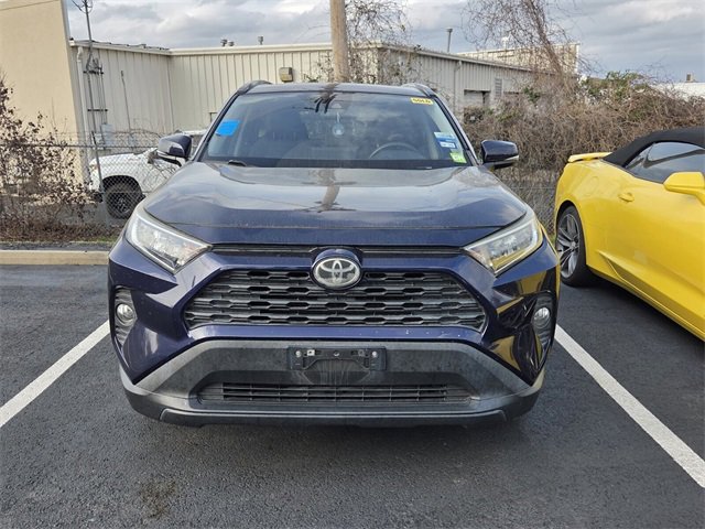 Used 2019 Toyota RAV4 XLE w/ Convenience Package image 2