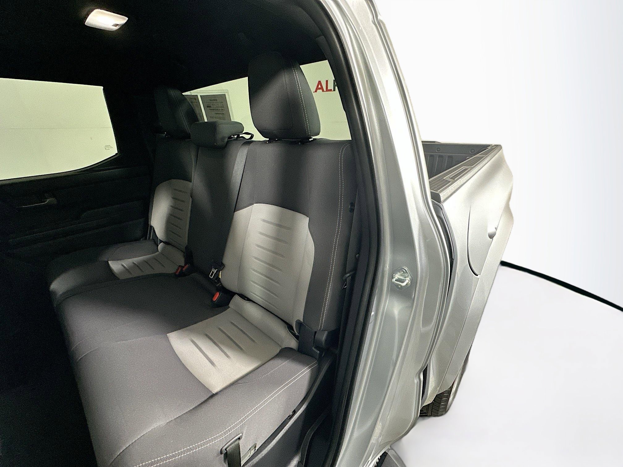Used 2025 Toyota Tacoma TRD Sport image 26