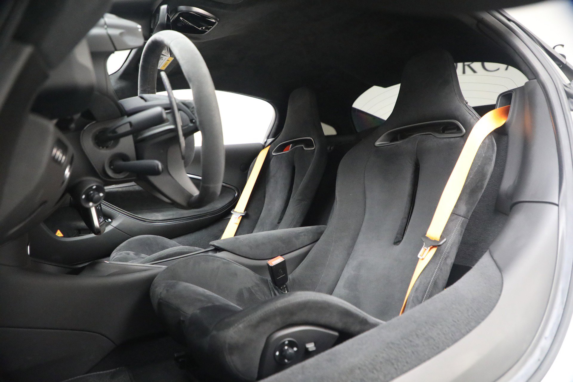 Used 2023 McLaren Artura image 22