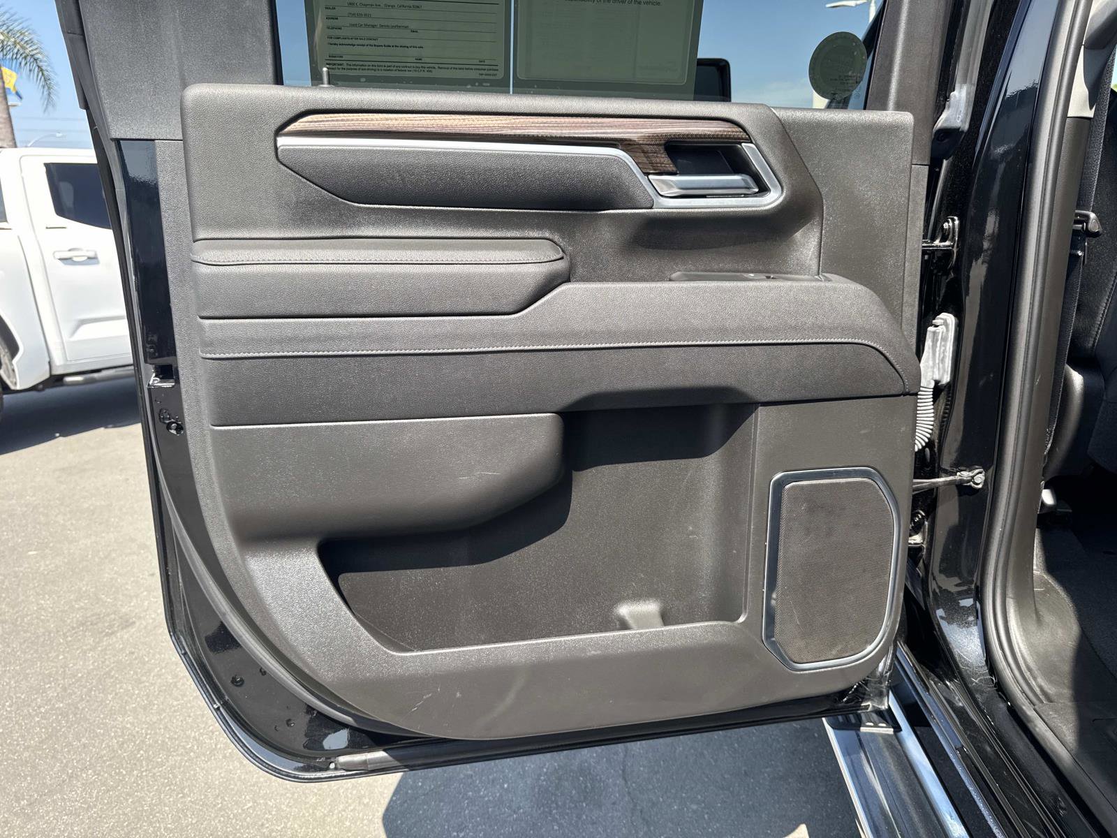 Used 2025 Chevrolet Silverado 2500 LT w/ Convenience Package image 23