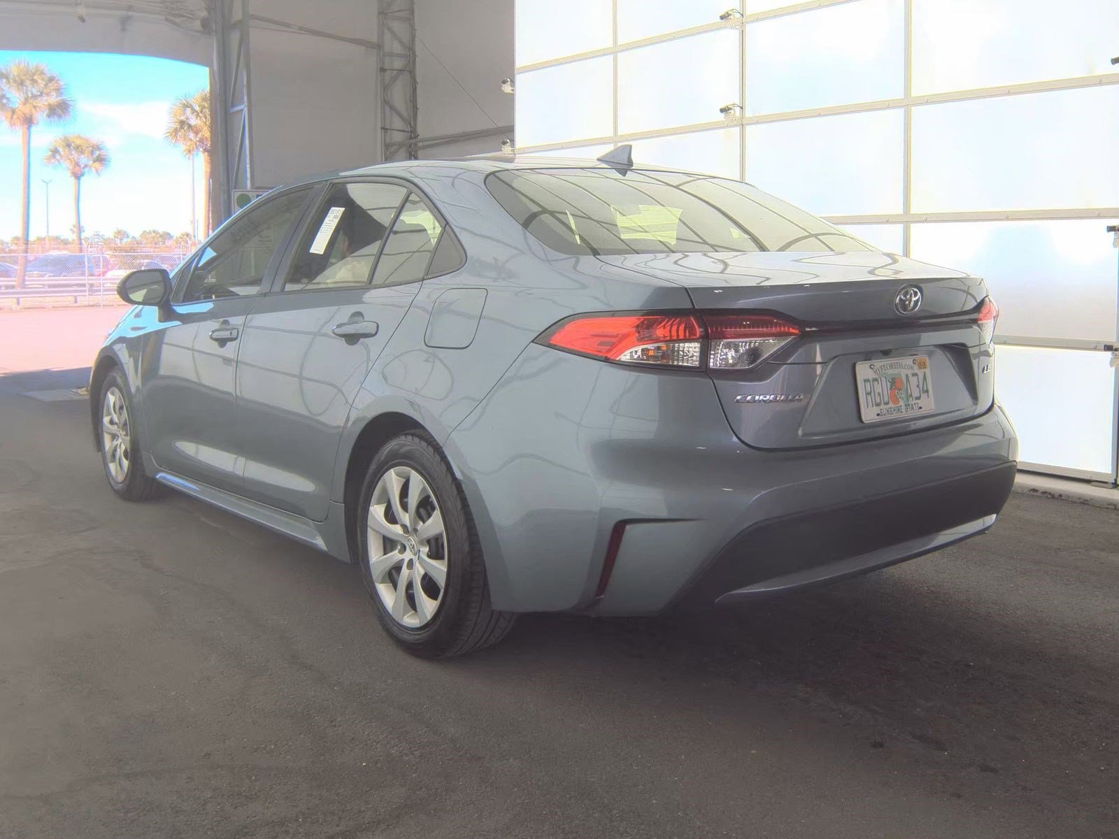 Used 2022 Toyota Corolla LE FWD image 8