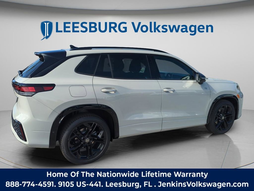 New 2026 Volkswagen Tiguan SE R-Line image 5