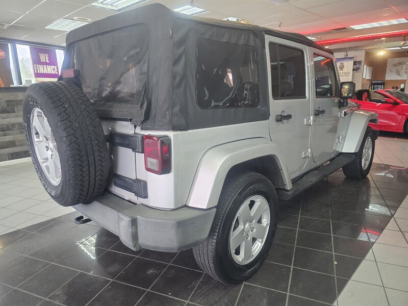 Used 2007 Jeep Wrangler Unlimited Sahara AWD/4WD image 4