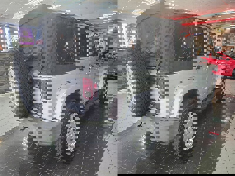 Used 2007 Jeep Wrangler Unlimited Sahara image 4