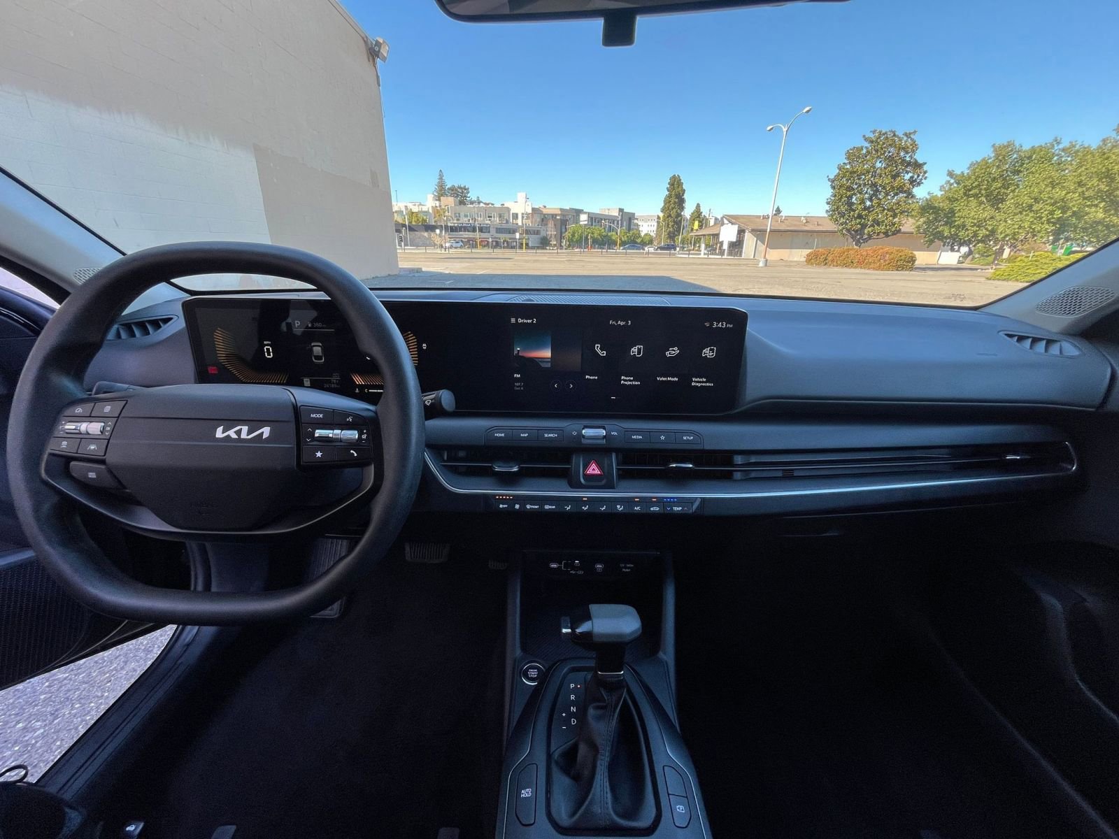 Used 2025 Kia K4 FWD image 32