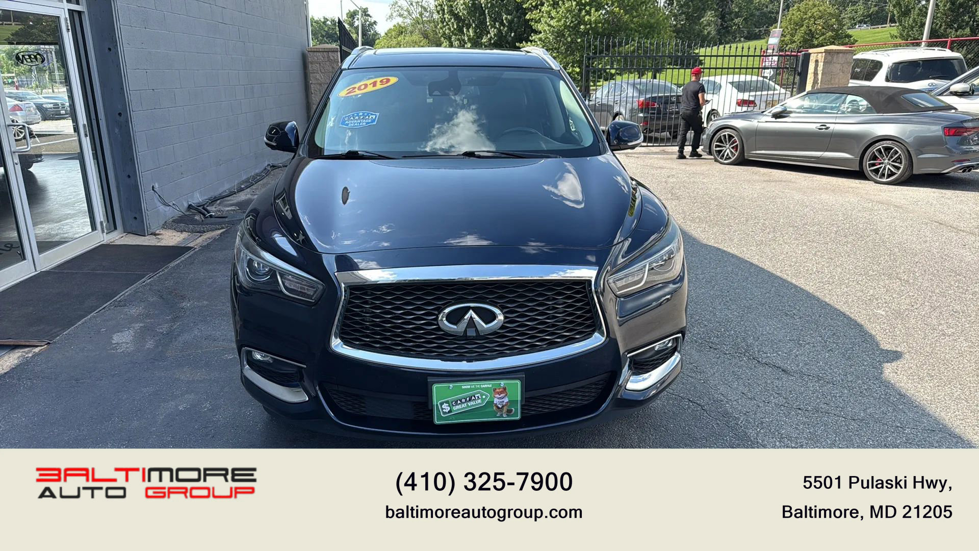 Used 2019 INFINITI QX60 Luxe w/ Essential Package image 2
