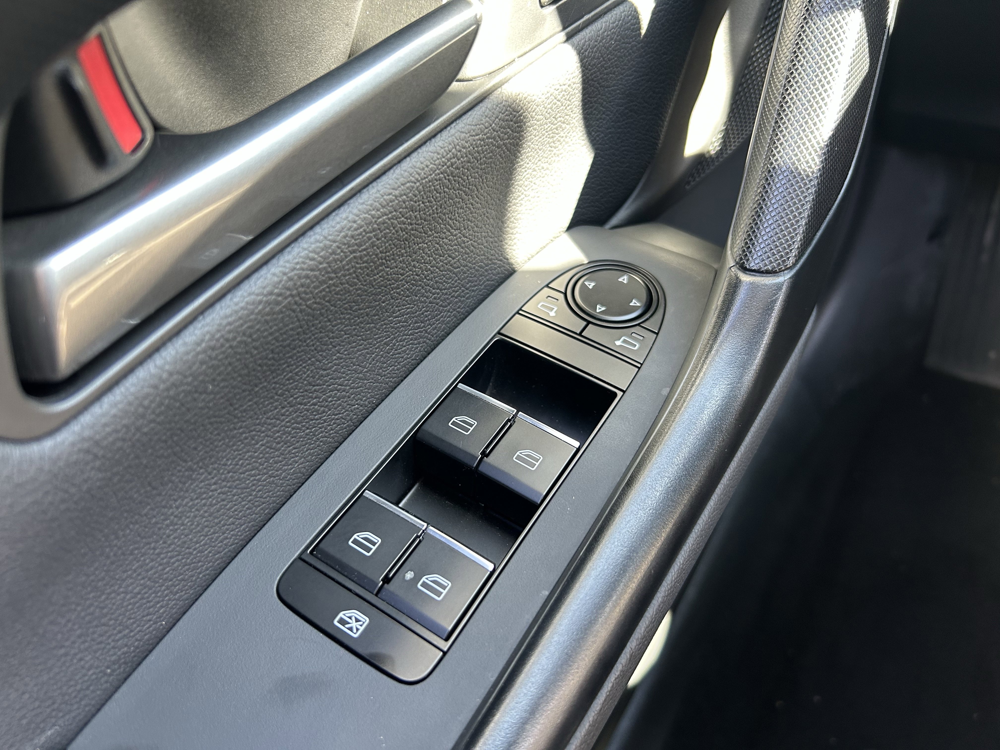 Used 2024 MAZDA CX-50 AWD 2.5 S w/ Cargo Package image 21