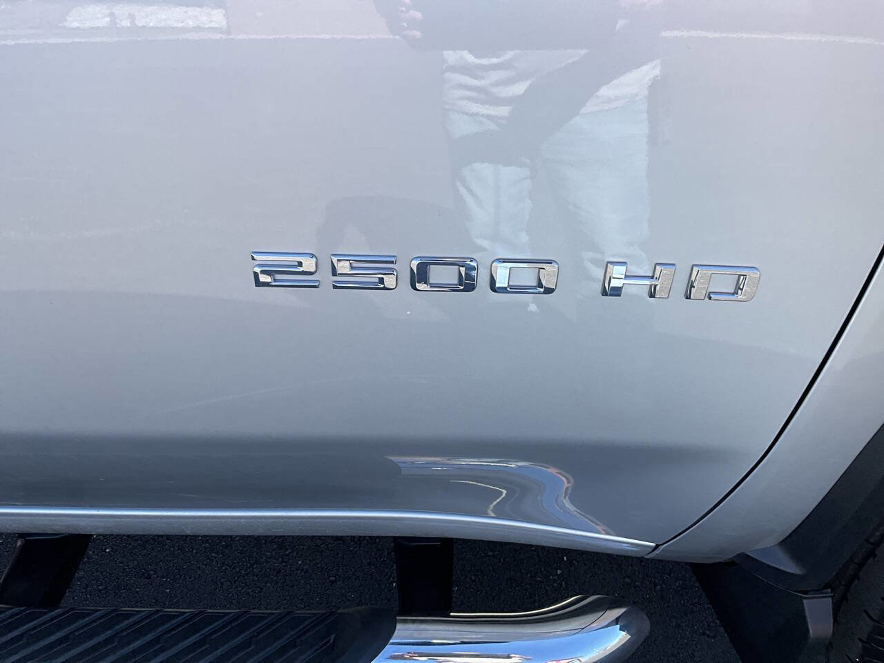 Used 2020 Chevrolet Silverado 2500 LTZ w/ LTZ Premium Package image 46